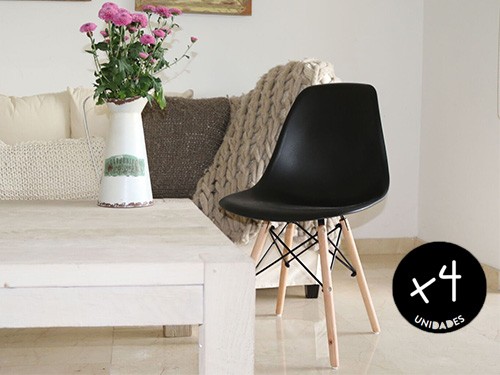 JUEGO DE 4 SILLAS DE DISEÑO EAMES NEGRAS