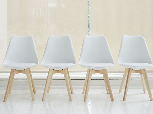 SET DE 4 SILLAS DE DISEÑO TULIP BLANCAS
