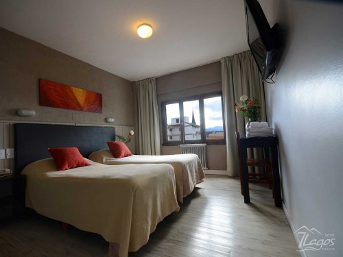 Hotel Bariloche 2 pasajeros + desayuno 2022/23
