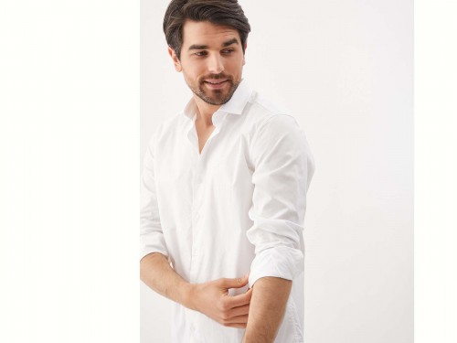 Camisa blanca lisa de poplin elastizado