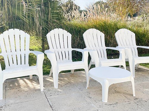 SET 4 SILLONES MIAMI BLANCOS MAS MESA PUKET