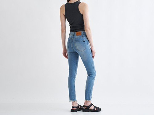 Jean skinny con desflecado de mujer - Mia Denim