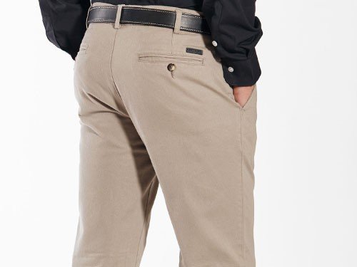 Pantalón chino básico de gabardina 100% algodón- Huapi