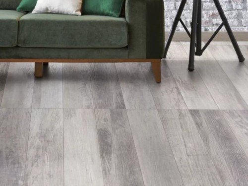 Porcelanato Ilva Smoke Wood Polar 20x120 Gris Polar