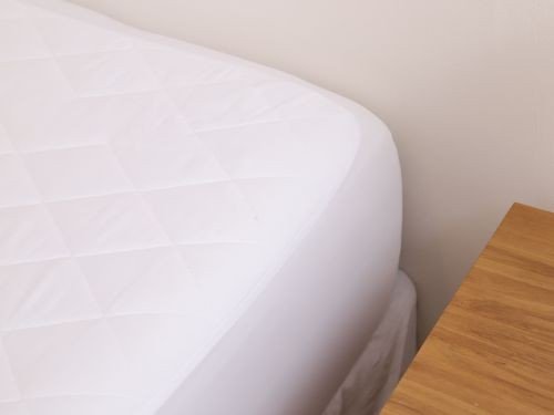 Protector Cubre colchon Impermeable Matelaseado 2 plazas  - 15% off