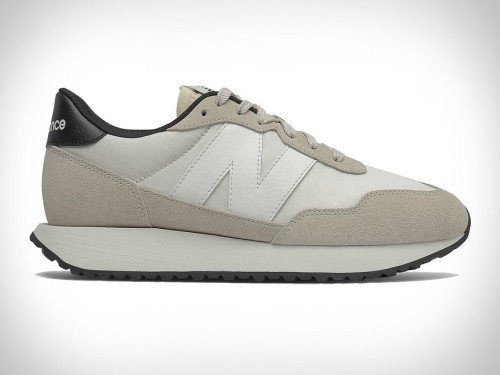 ZAPATILLAS NEW BALANCE 237 UNISEX BEIGE BLANCO