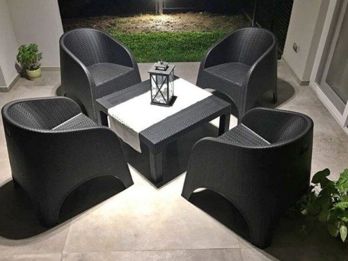 Juego de Jardín 4 Sillones Simil Rattan + Mesa ratona 90 x 90 Alejo