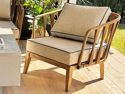 Sillón individual de exterior con almohadón modelo Terra Kraft