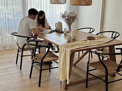 Set x 4 sillas de comedor metálica modelo Wishbone