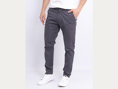 Pantalón Chino de Gabardina