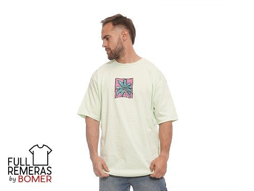 Remera Palmera oversize verde claro