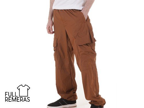 Jogger cargo oversize marrón