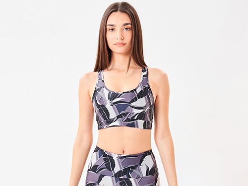 Top deportivo lycra estampado disponible en varios colores