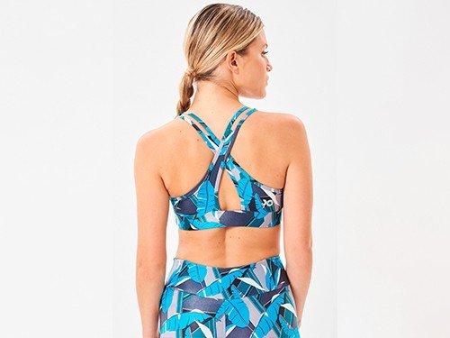 Top deportivo lycra estampado disponible en varios colores