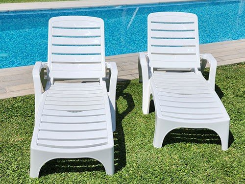 Set 2 Reposeras Carilo + Mesa Puket