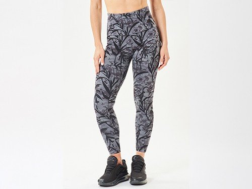 Calza deportiva estampada cintura alta y ancha