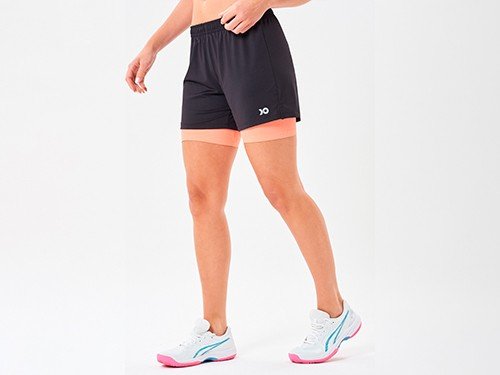 Short deportivo con calza corta, comodidad y respirabilidad