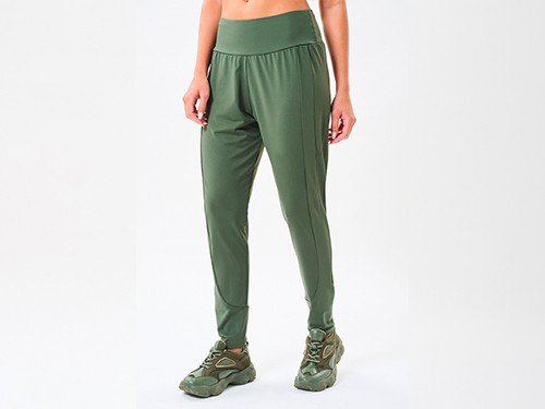 Pantalon deportivo tipo babucha, cintura suave y comoda