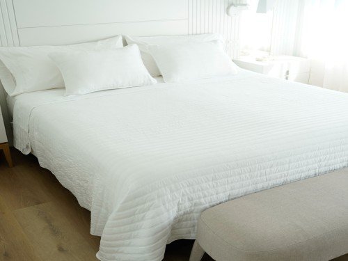 Cubrecama Matelseado de verano con fundas 2 Plazas Blanco