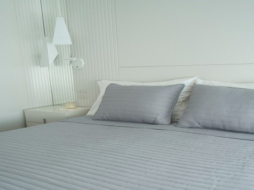 Cubrecama Matelaseado de verano con fundas 2 Plazas Gris