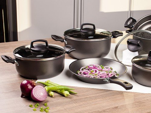 Batería de Cocina 5 Piezas con Antiadherente Safira MTA