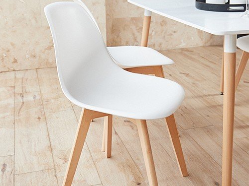 Set Mesa Eames 1.20mts + 4 Sillas de diseño Magnolia.