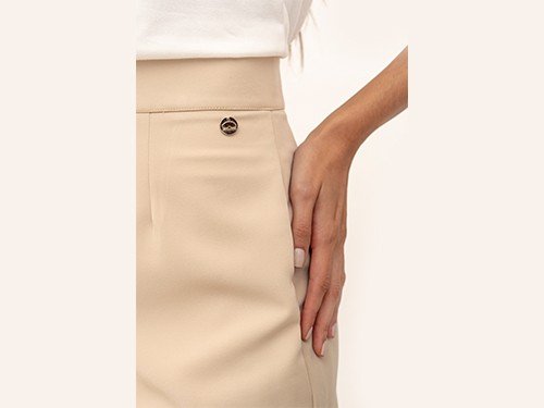 Short Dalia Beige La Argentina