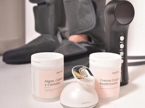 Kit corporal: Cavitación, RF, EMS, terpia LED + botas presoterapia