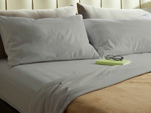 Sábana Golden 2 1/2 Plazas Gris Claro Cotton Touch 200 Hilos