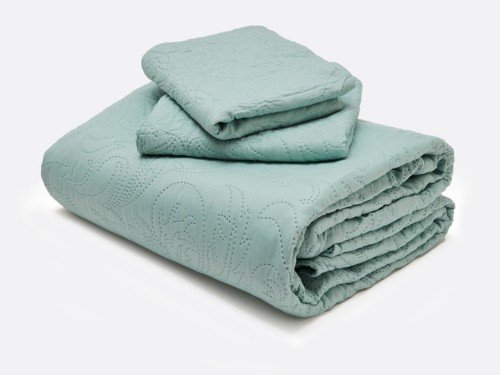 Cubrecama Classic 2 1/2 Plazas Mint con fundas decorativas