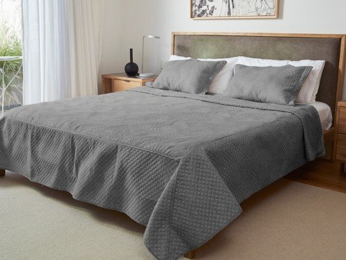 Cubrecama Lino Provence 2 1/2 Plazas Gris Topo con fundas decorativas