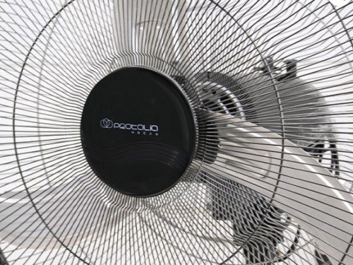 VENTILADOR DE PARED V-22W NEGRO PROTALIA