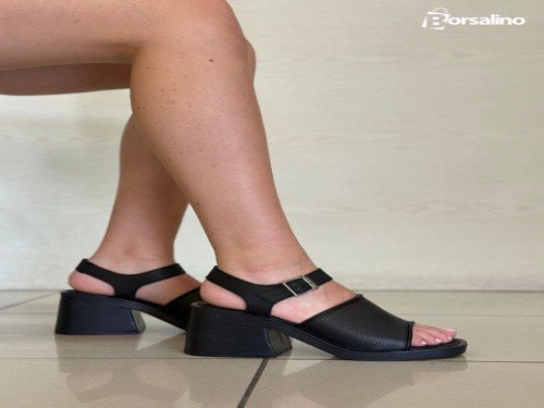 SANDALIA TACÓN CANTABRIA CUERO