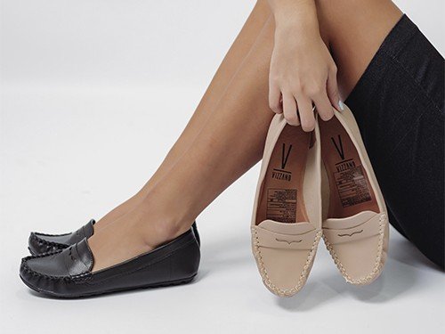 VIZZANO. Mocasin náutico de mujer, animal print, negro, beige.