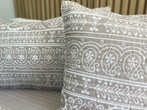 Set Cubrecama Quilt QUEEN Estampado con Fundas - Guardas