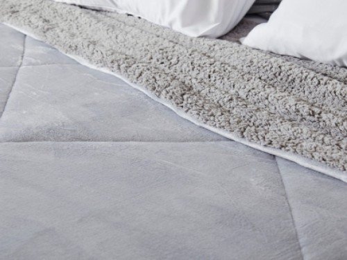 FRAZADA 2 1/2 EDREDON FLANNEL CORDERITO GRIS PERLA FULLBLANC