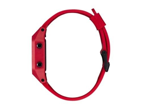 Staple Red Nixon