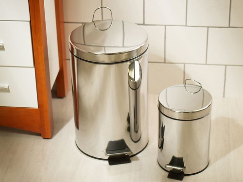 Set 2 cestos de basura a pedal acero 3 y 12 L Just Home Collection