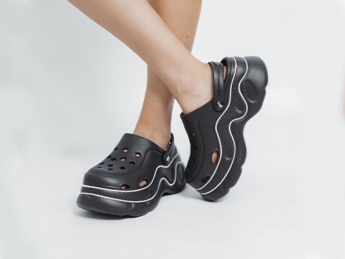 Zueco gomón con plataforma GUMMI, modelo Magma