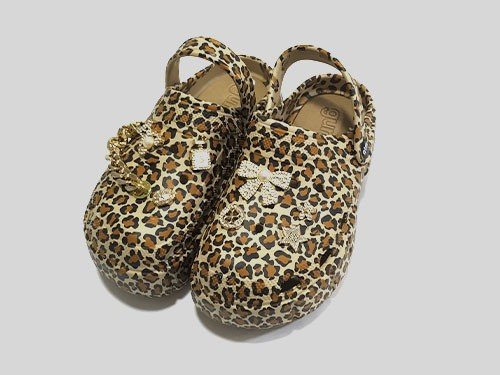 Zueco gomón GUMMI con plataforma, modelo Crown