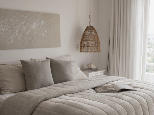 Edredón Petra Flannel  Corderito Queen Tono Piedra Tiendas Landmark