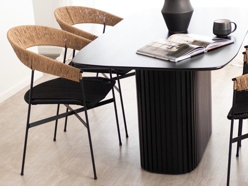 Silla de comedor Mallorca II con apoyabrazos y asiento tejido