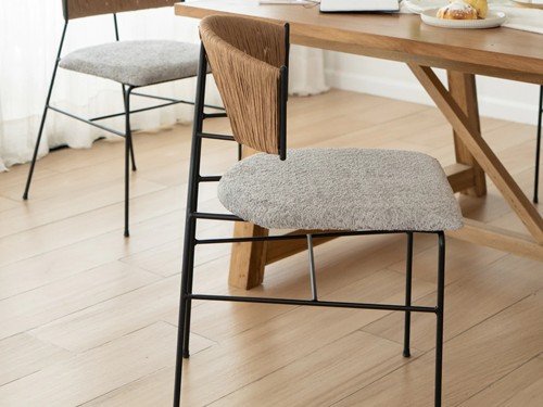 Silla de comedor Marbella I asiento tapizado con estructura de hierro