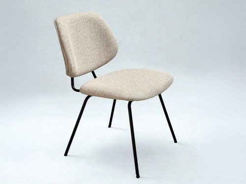 Silla de comedor Sucre tapizada con base metálica y respaldo alto