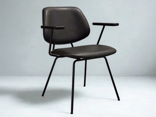 Silla de comedor Sucre tapizada con base metálica y apoyabrazos