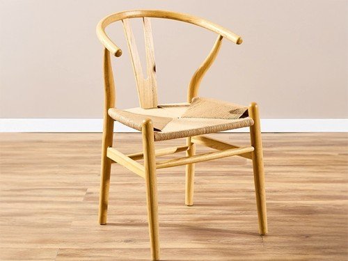 Silla de comedor Wishbone de madera con apoyabrazos y asiento tejido