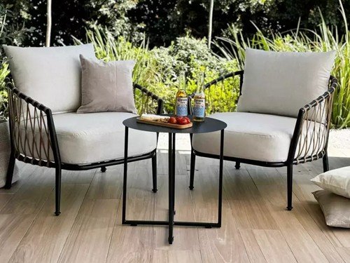 Set de exterior Milan con mesa auxiliar almohadones tela náutica