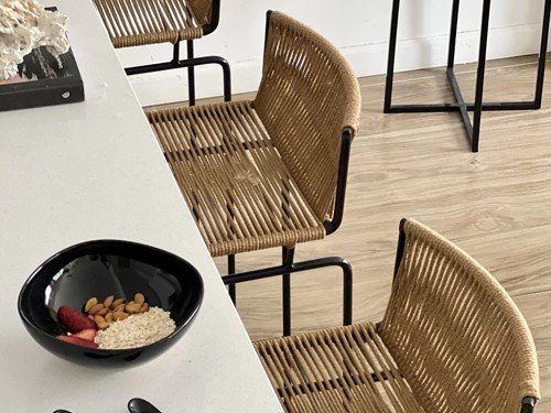 Banqueta Barcelona de hierro tejida en soga respaldo bajo