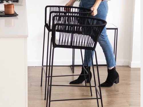 Banqueta Gervasoni de hierro tejida en soga con almohadon