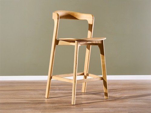 Banqueta Kenia de madera con respaldo alto diseño moderno